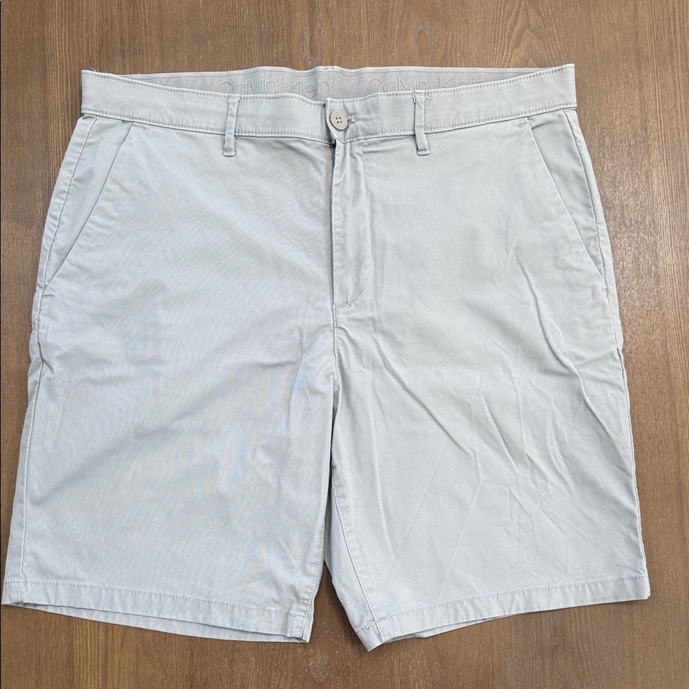 Calvin Klein Shorts 36